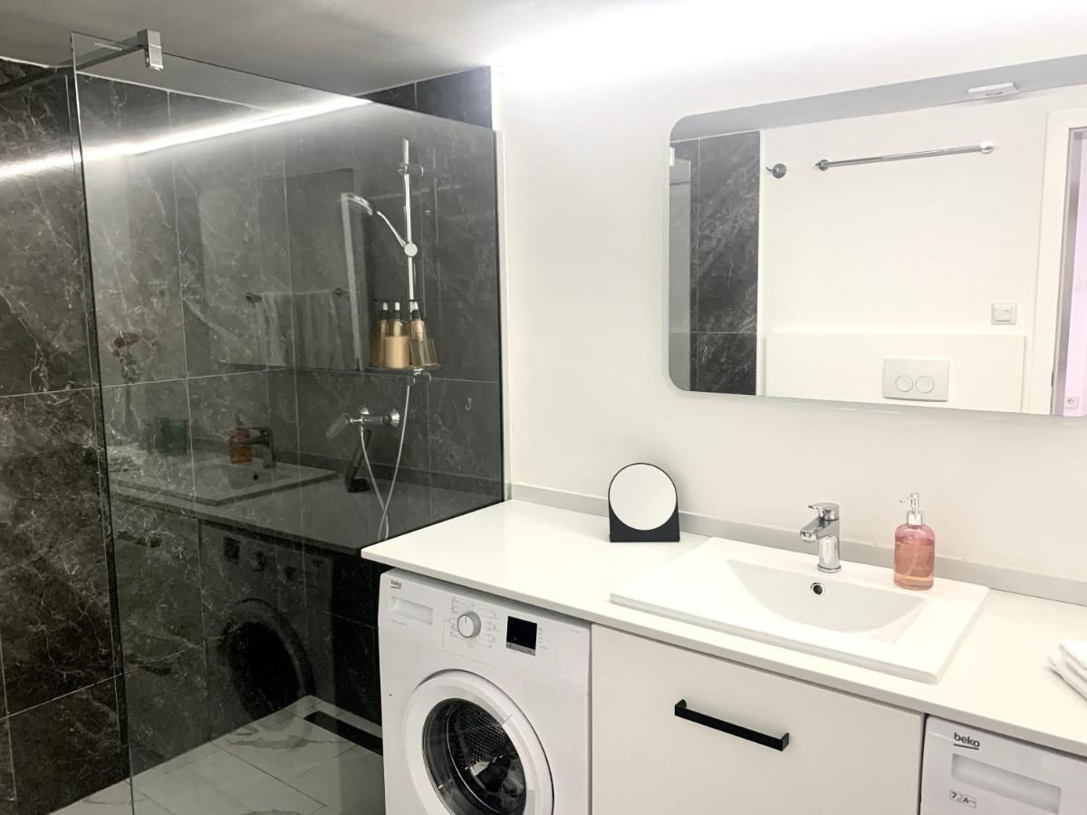 Artspace Location-Opatija-3 Bedroom House With Rooftop Garden By Beach 외부 사진