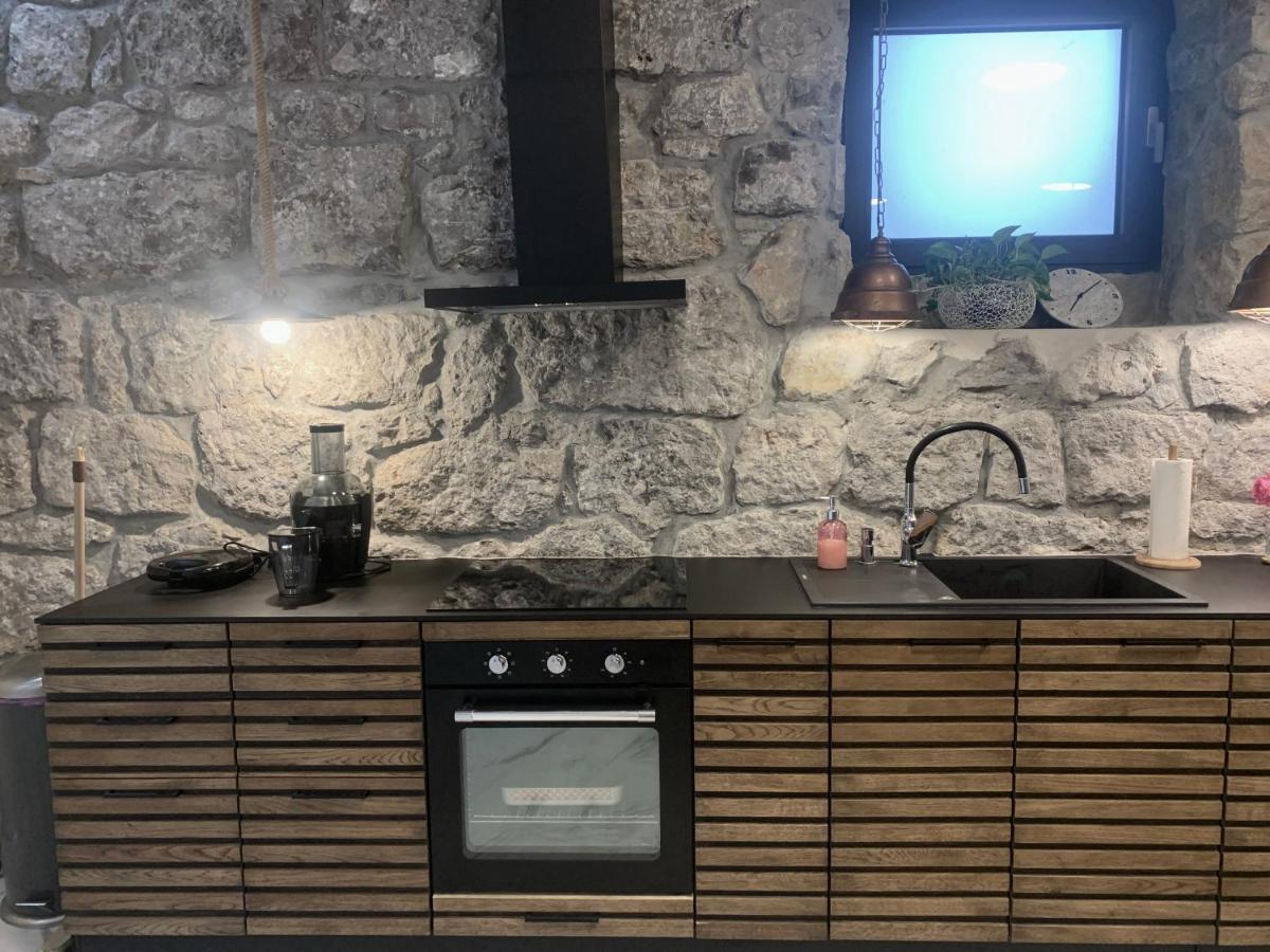 Artspace Location-Opatija-3 Bedroom House With Rooftop Garden By Beach 외부 사진